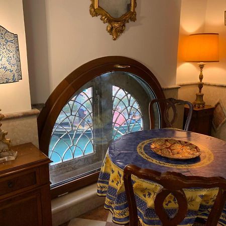 Luxury Apartment In San Marco With Canal View Venedig Exterior foto