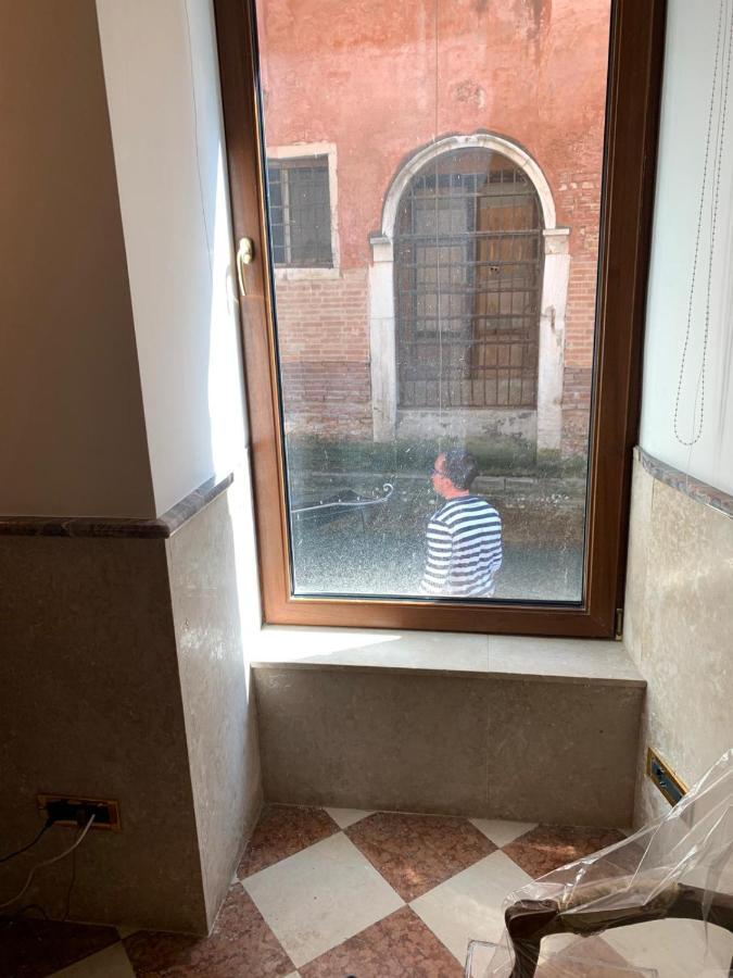 Luxury Apartment In San Marco With Canal View Venedig Exterior foto